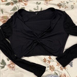 SHEIN Black Twist-Front Crop Top